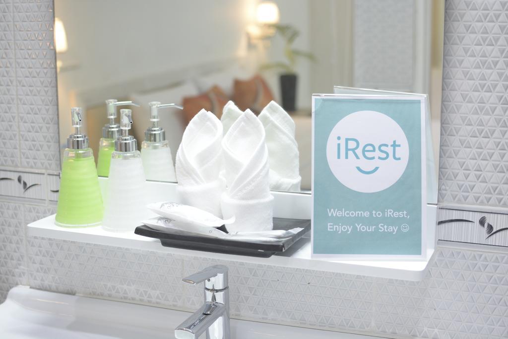 Irest Ao Nang Seafront Hostel Εξωτερικό φωτογραφία