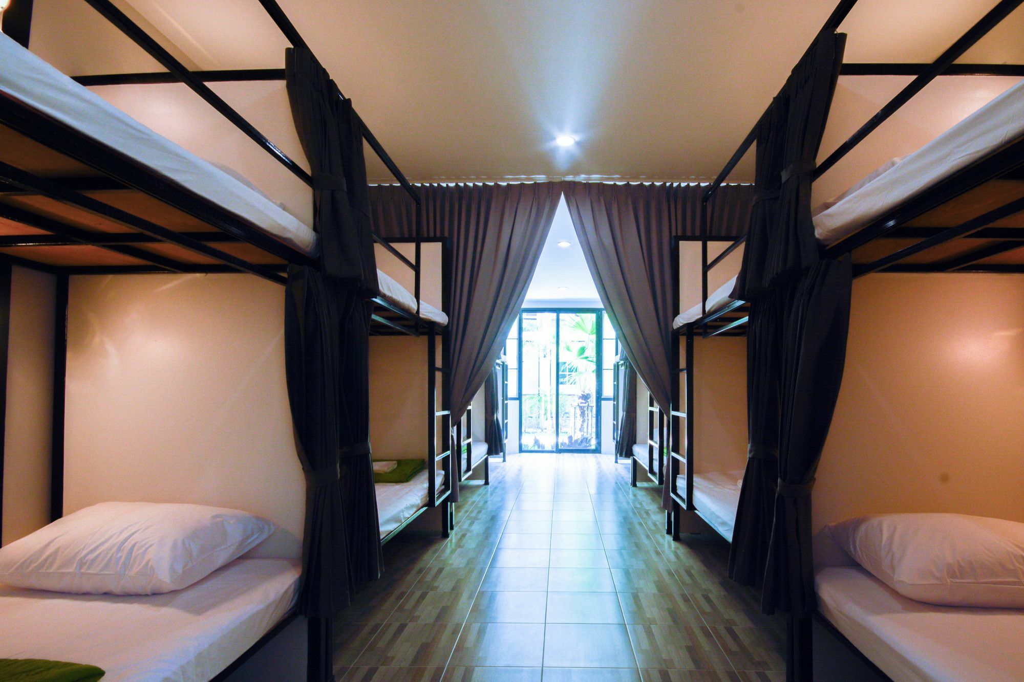 Irest Ao Nang Seafront Hostel Εξωτερικό φωτογραφία