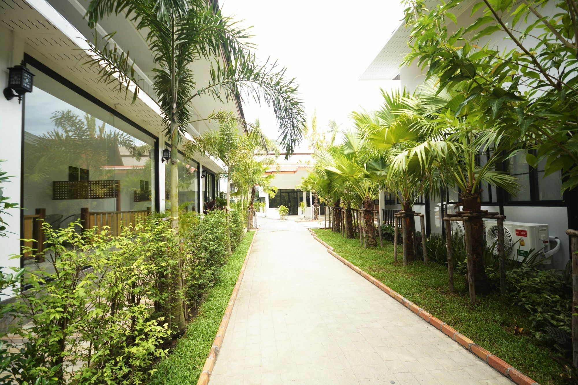 Irest Ao Nang Seafront Hostel Εξωτερικό φωτογραφία