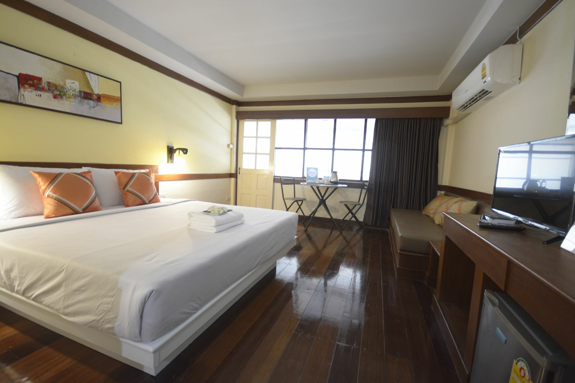 Irest Ao Nang Seafront Hostel Εξωτερικό φωτογραφία