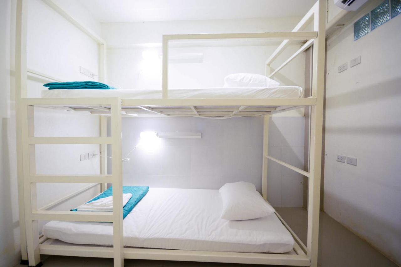 Irest Ao Nang Seafront Hostel Εξωτερικό φωτογραφία